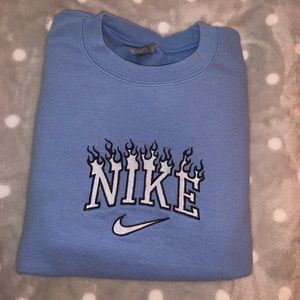 Small Nike flame crew neck